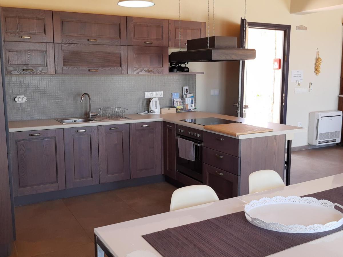 Kaminia Blu Villa Ratzaklion ภายนอก รูปภาพ