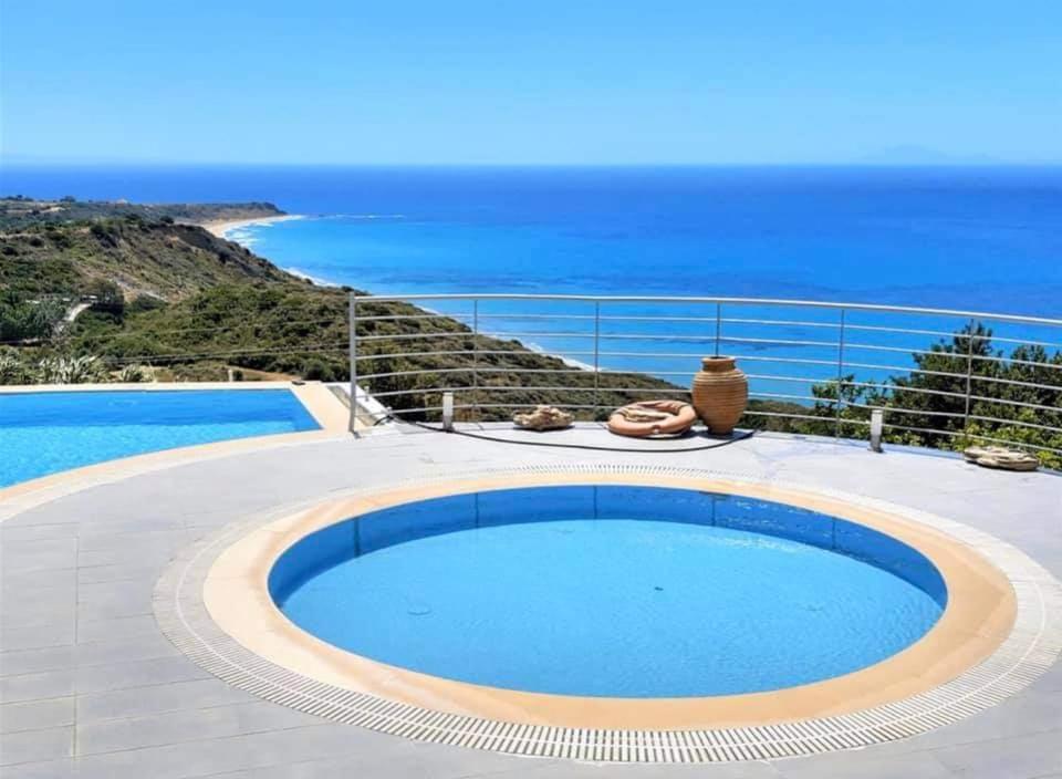 Kaminia Blu Villa Ratzaklion ภายนอก รูปภาพ